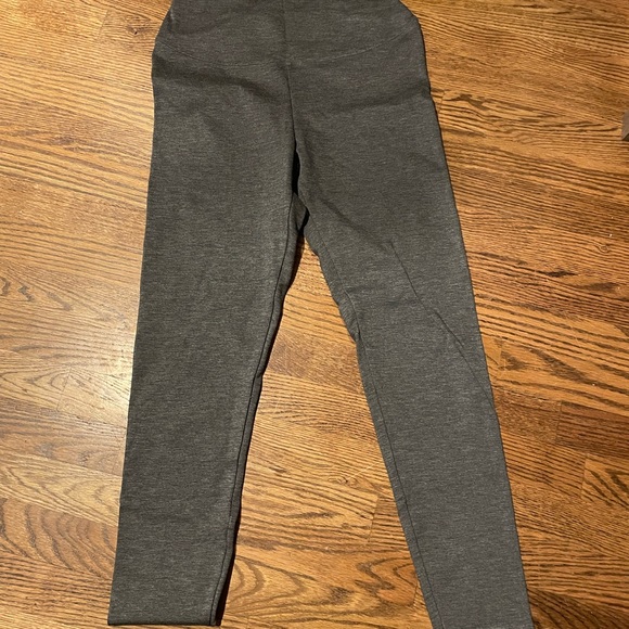 Yummie by Heather Thomson Pants - NWOT Yummie full length leggings size M
